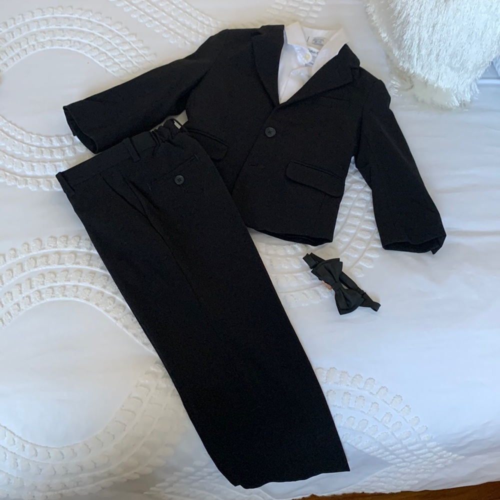 Calvin Klein boys suit